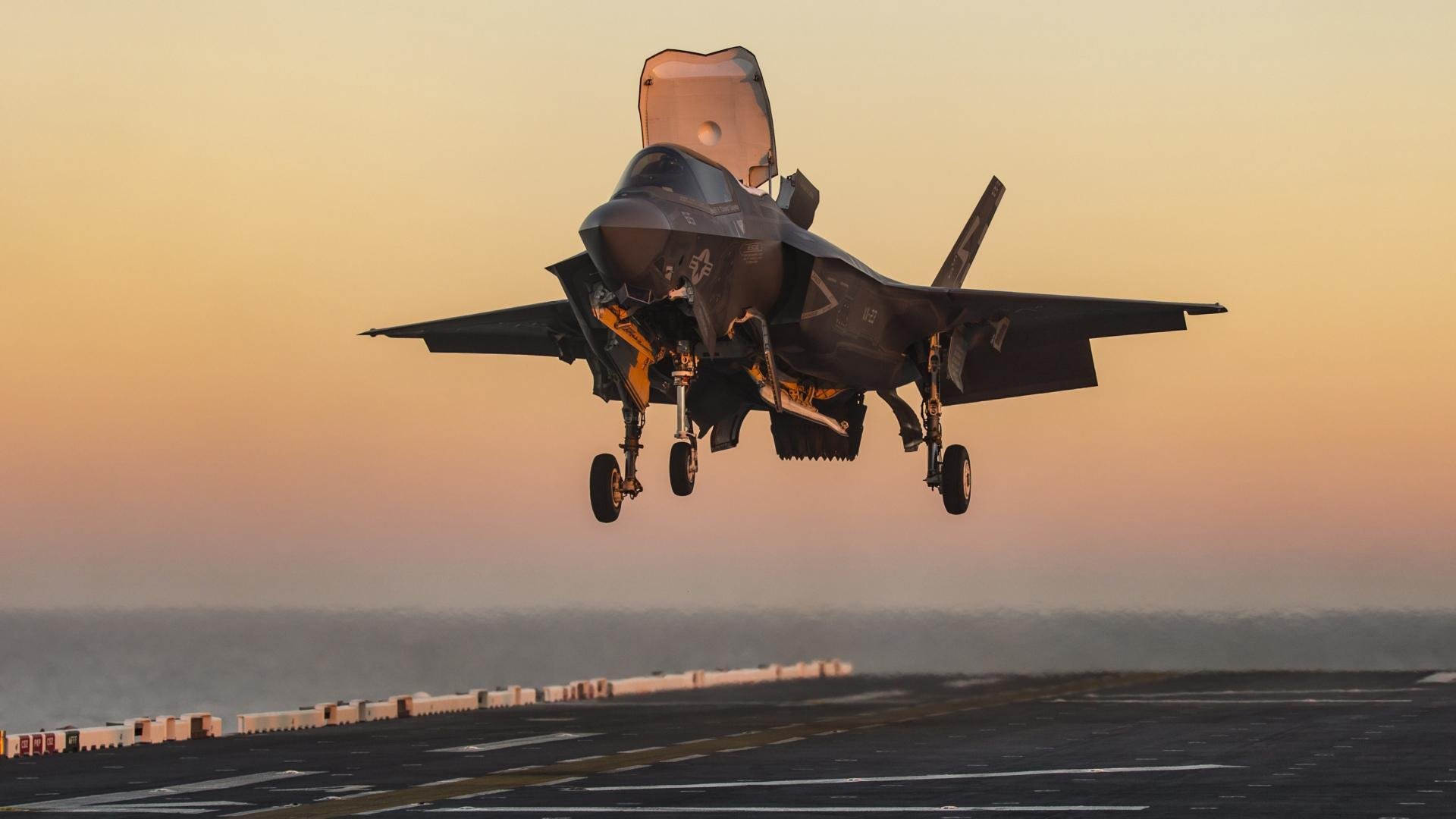 绝境封神时刻！约基奇制胜一击诠释何为真正的火力压制