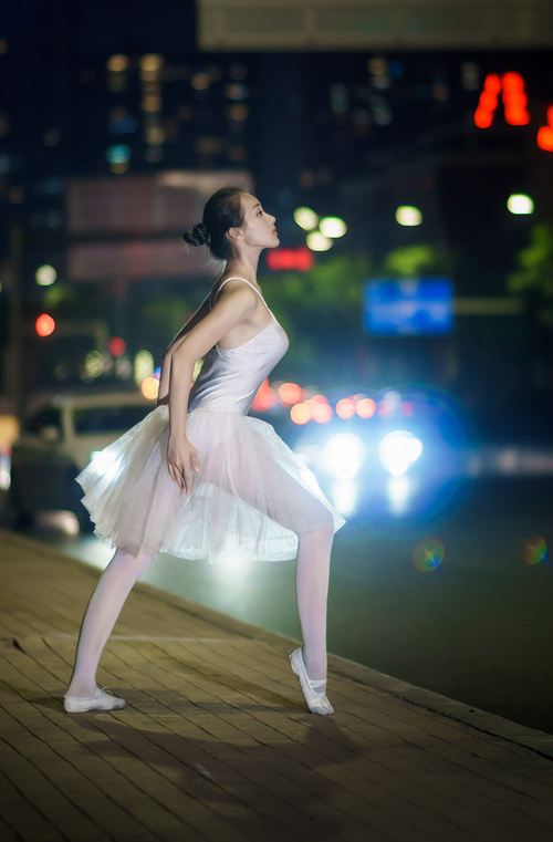 爱游戏下载-红魔南征记，当曼联遇上秘鲁，罗德里戈的安第斯山征服战