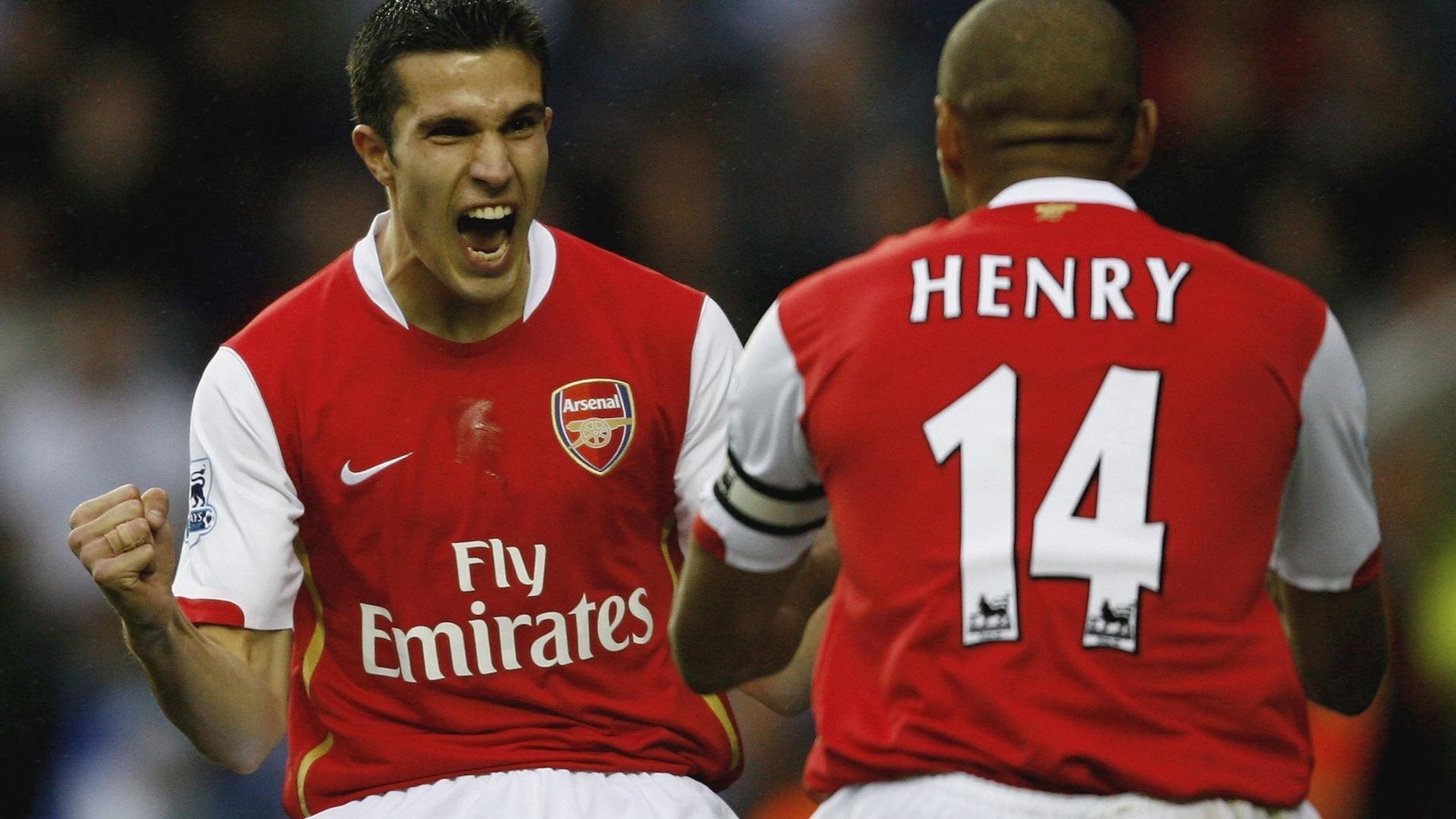 跨界决战之夜，当斗牛士劳塔罗闯入NBA季后赛